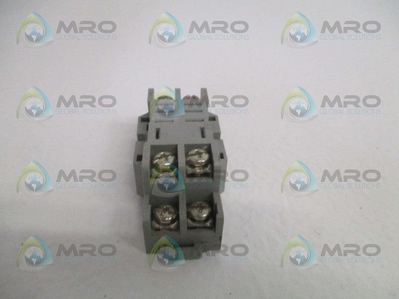 IDEC SH2B-05 RELAY SOCKET * NEW NO BOX *