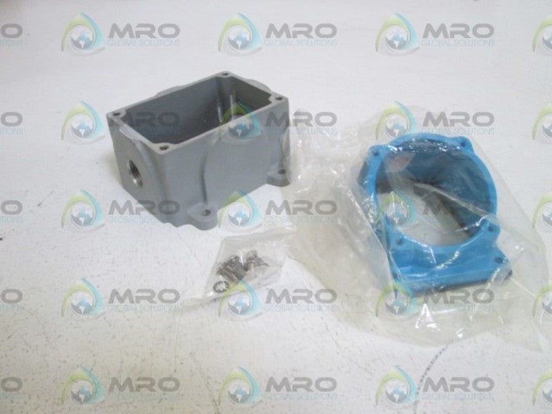 MELTRIC ANGLE/BOX 1/2" NPT 31-3A053-080-12 NSMP