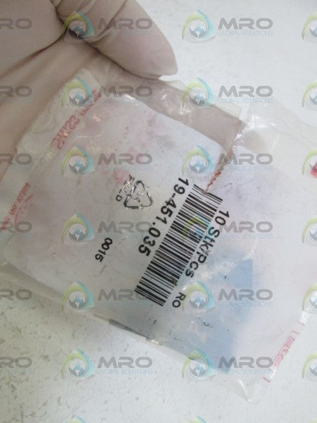 LOT OF 4 EAO PUSHBUTTON 19-451.035 NSNP IN BAG