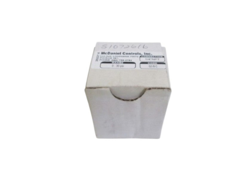 MC DANIEL CONTROLS, INC. GAUGE 1/4" NPT 0-30PSI Q3BC NSMP