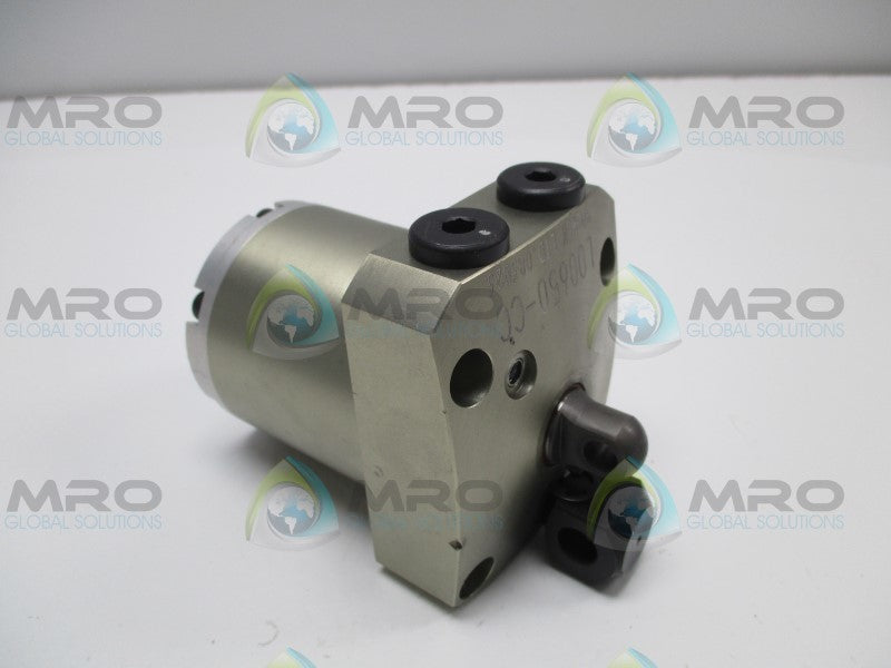 KORMEK LQ0650-CC SWING CLAMP  NSNP