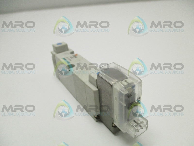 SMC SYJ5340-1LOZ SOLENOID VALVE (AS PICTURED)  NSNP