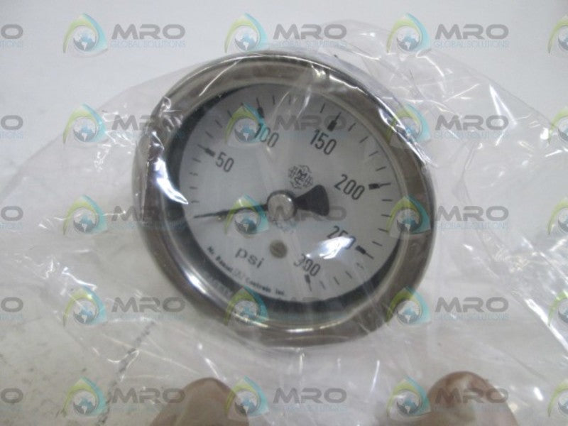 LOT OF 2 MC DANIEL CONTROLS, INC. GAUGE 1/8" NPT 0-300PSI Q3GC 1/8" NSMP