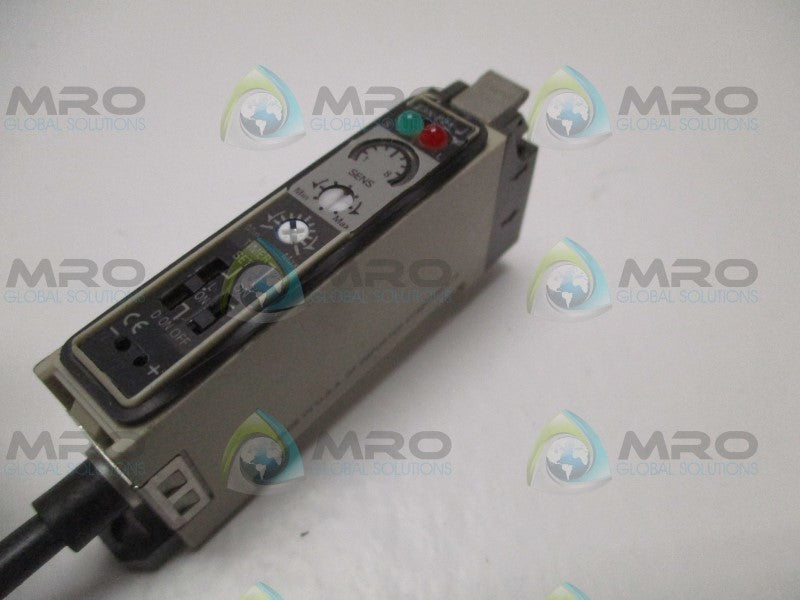 OMRON E3X-F21 PHOTOELEC. SENSOR AMPLIFIER (MISSING ACCESSORIES) NSNP