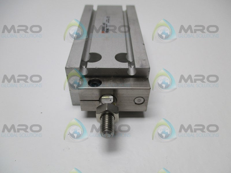 SMC CDUK20-40D FREE MOUNT CYLINDER  NSNP