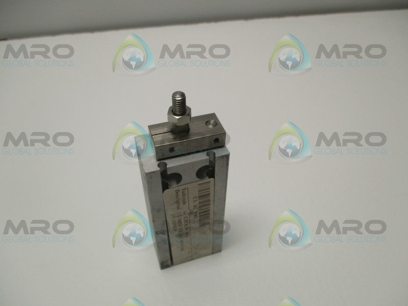 SMC CDUK20-40D FREE MOUNT CYLINDER  NSNP