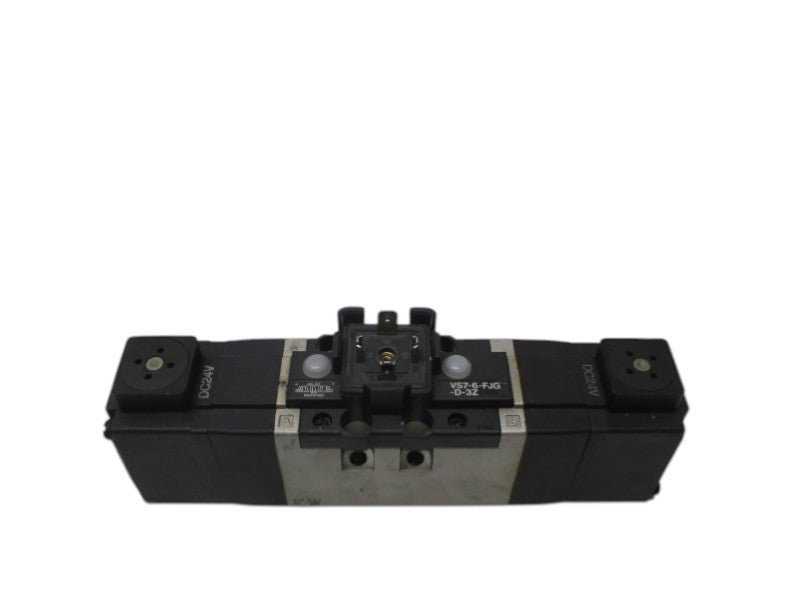 SMC VS7-6-FJG-D-3Z SOLENOID VALVE (AS PICTURED)  NSNP