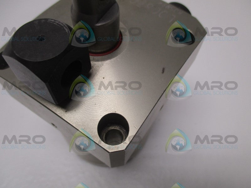 KOSMEK LQ0650-CC SWING CLAMP  UNMP