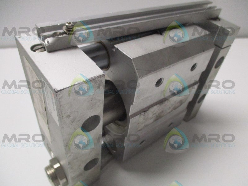 SMC CDY1S32H-35 RODLESS SLIDE CYLINDER  UNMP