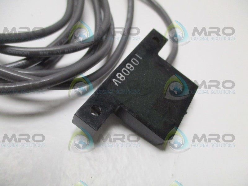 OMRON E3HF-IL PHOTOELECTRIC EMITTER (MISSING ACCESSORIES)  NSNP