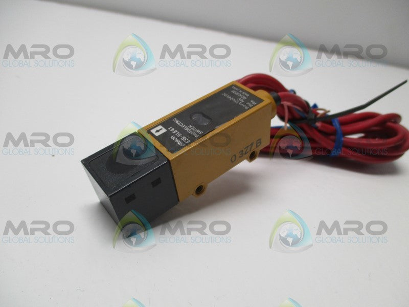 OMRON E3S-5LE41 PHOTOELECTRIC SWITCH (MISSING ACCESSORIES)  NSNP