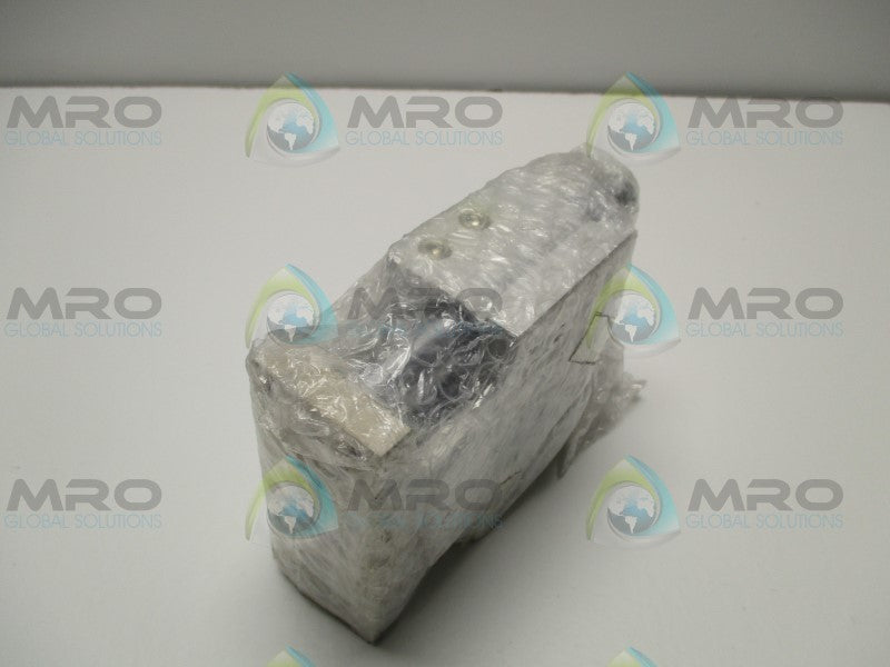 SMC MLGPM32-25-F COMPACT GUIDE W/ LOCK CYLINDER  NSMP