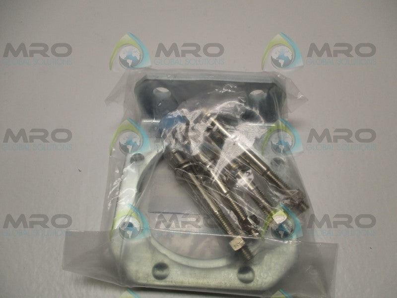 SMC P411040-5 FOOT BRACKET  NSMP