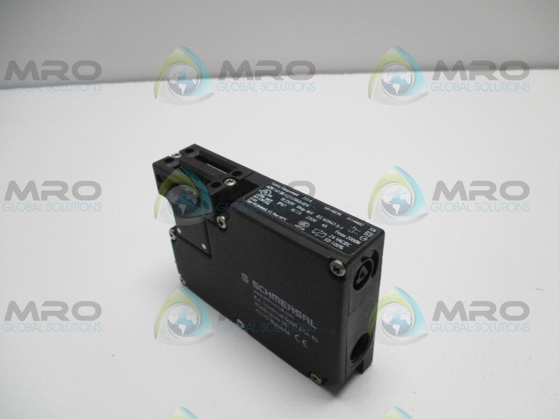SCHMERSAL AZM161SK-12/12RKA-024 SAFETY INTERLOCK SWITCH  UNMP