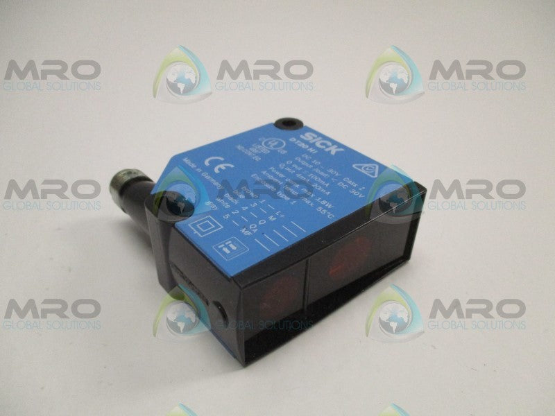 SICK DT20-P214B DISTANCE PROXIMITY SENSOR  NSMP