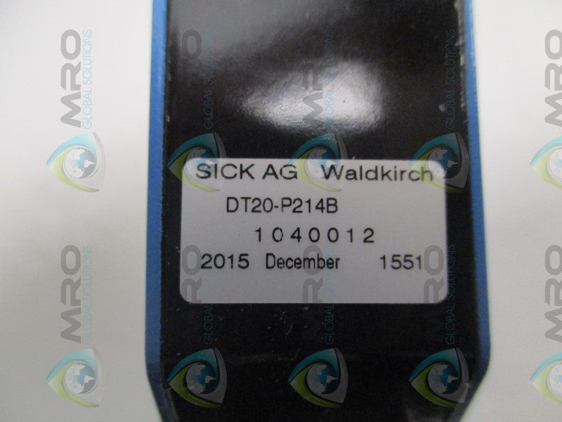 SICK DT20-P214B DISTANCE PROXIMITY SENSOR  NSMP