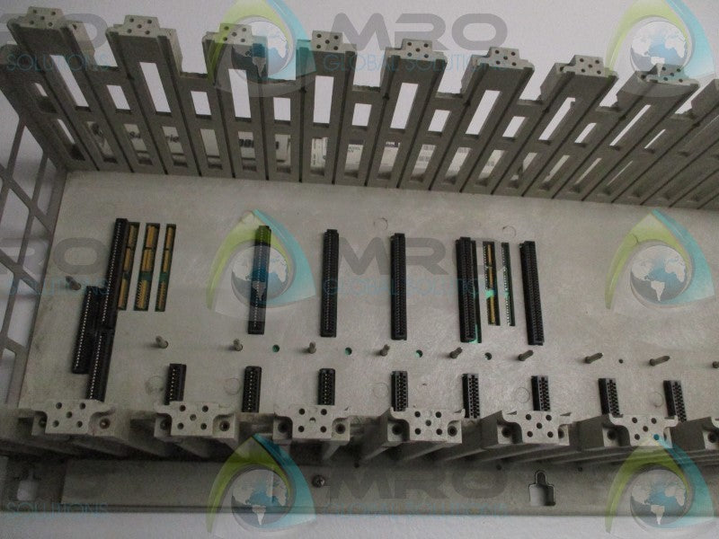MODICON AS-H827-209 AS-9536-000 SLOT RACK  UNMP