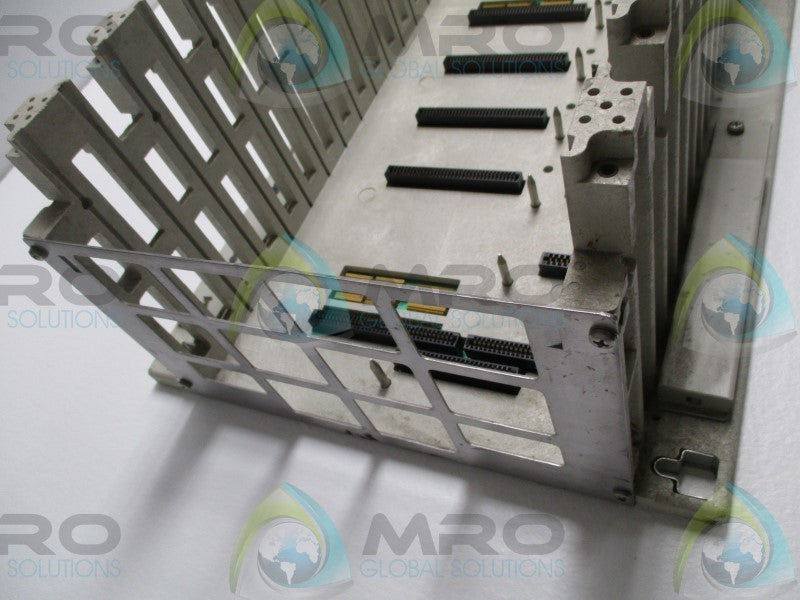 MODICON AS-H827-209 AS-9536-000 SLOT RACK  UNMP