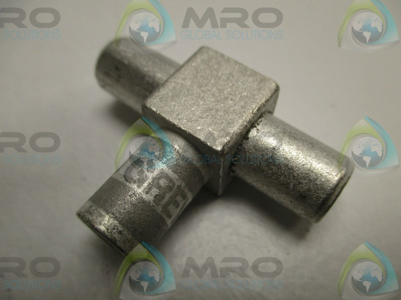 THOMAS & BETTS M2D4M-2 UNINSULATED DOUBLE MALE DISCONNECT  NSNP