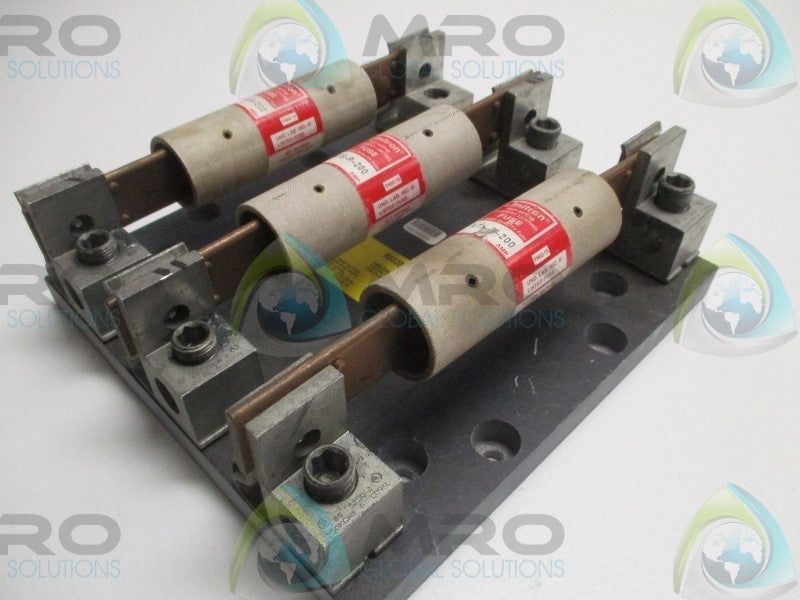 BUSS R60200-3CR FUSE HOLDER (AS PICTURED)  UNMP