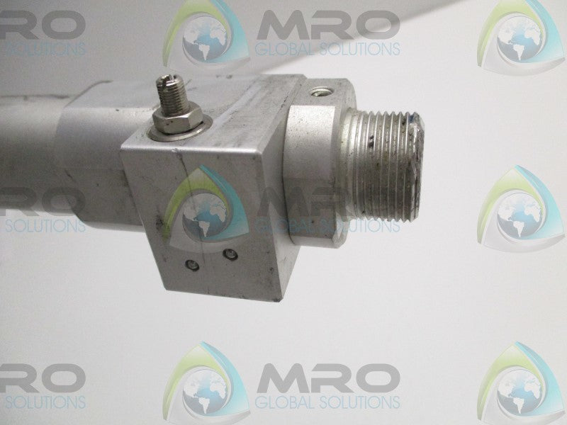 SMC RHCL25-565 CYLINDER (AS PICTURED)  NSNP