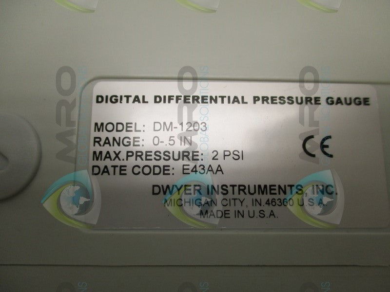 DWYER DM-1203 DIGITAL DIFFERENTIAL PRESSURE GAUGE 0-.5"  NSNP