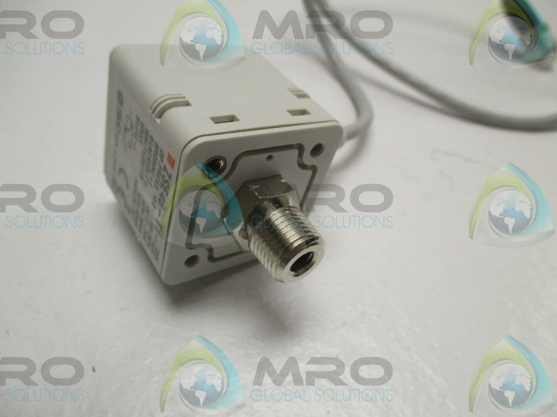 SMC ZSE40-T1-22-X132 VACUUM PRESSURE SWITCH  NSMP