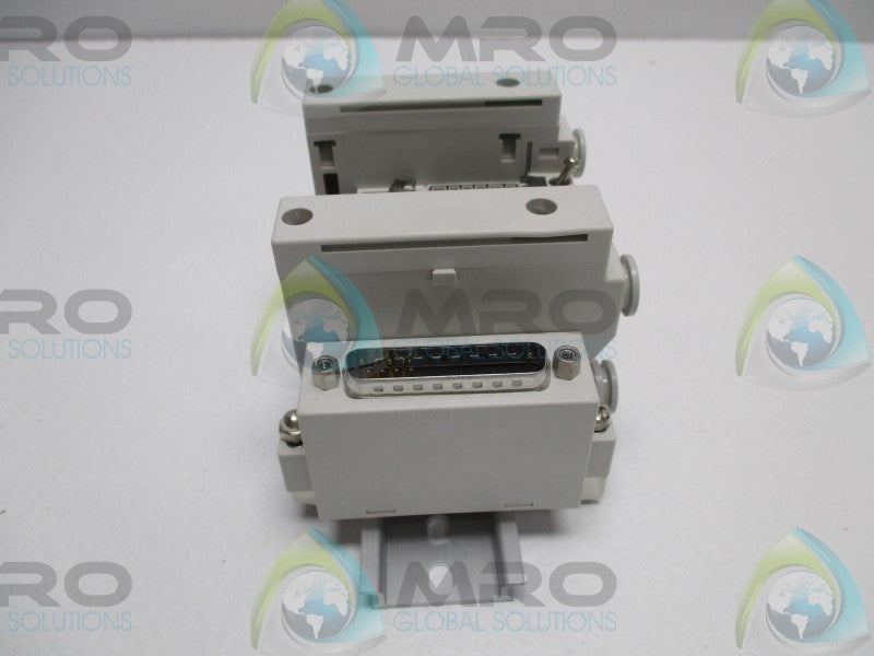 SMC VV5Q11-04C6FU1-D PNEUMATIC MANIFOLD  NSMP