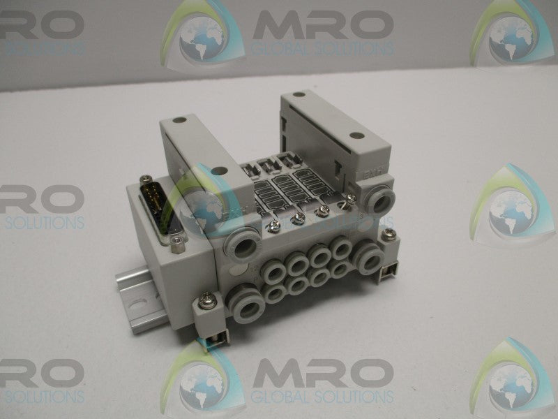 SMC VV5Q11-04C6FU1-D PNEUMATIC MANIFOLD  NSMP