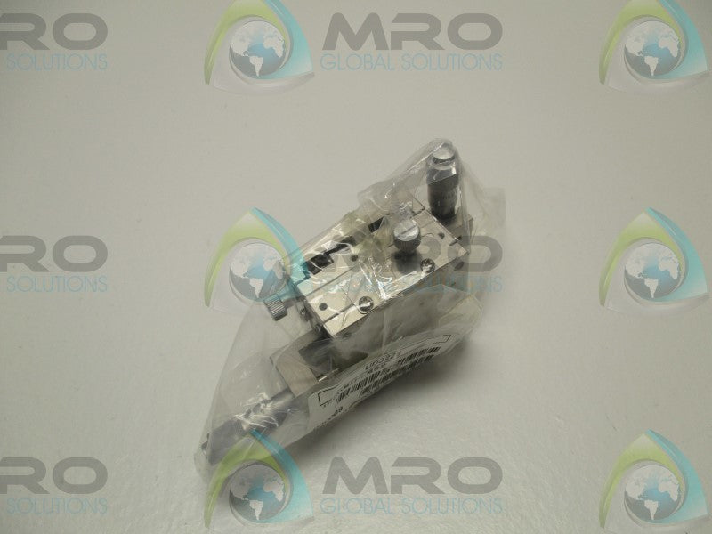 SURUGA SEIKI UD3229 LINEAR STAGE  NSMP