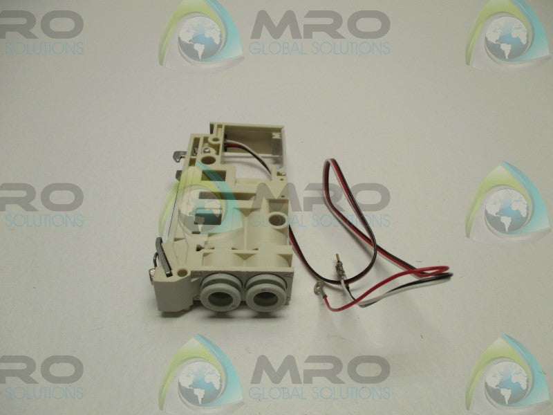 SMC VVQ2000-1A-F1-C8 MANIFOLD BLOCK ASSEMBLY  NSNP