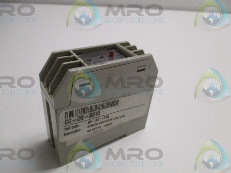 KEYENCE AT-210 AMPLIFIER SENSOR  UNMP