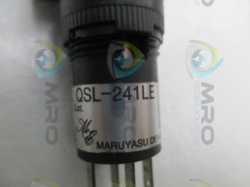 MARUYASU DENGYO QSL-241LE AMBER PUSHBUTTON SWITCH  UNMP