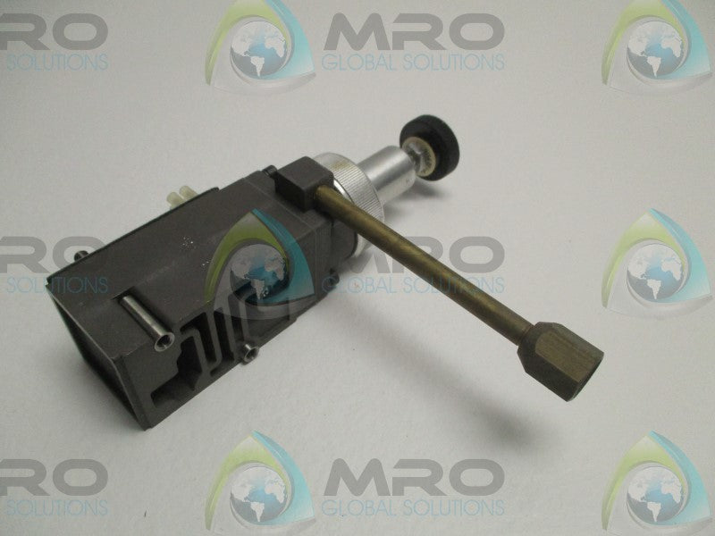 NUMATICS 081RS100J000000 PNEUMATIC PRESSURE REGULATOR  NSNP