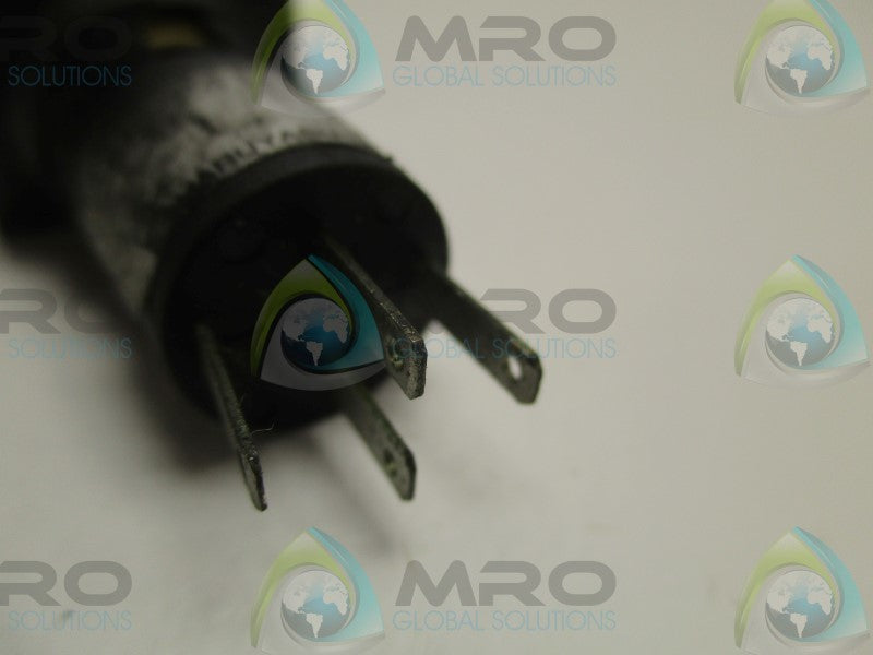 MARUYASU DENGYO QSL-241LE RED PUSHBUTTON SWITCH  UNMP