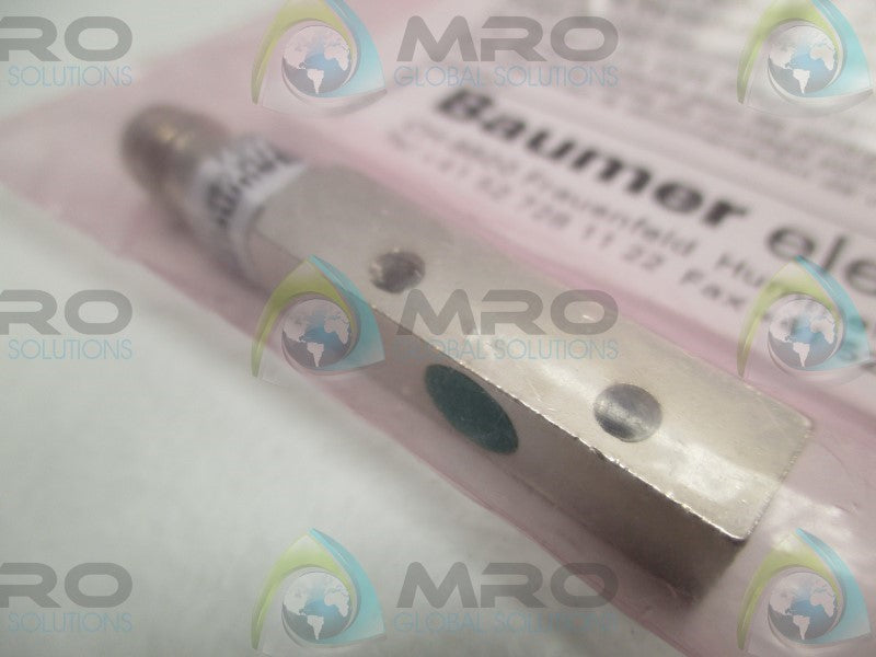 BAUMER ELECTRIC IFFM08P1703/02S35L INDUCTIVE PROX. SWITCH  NSMP