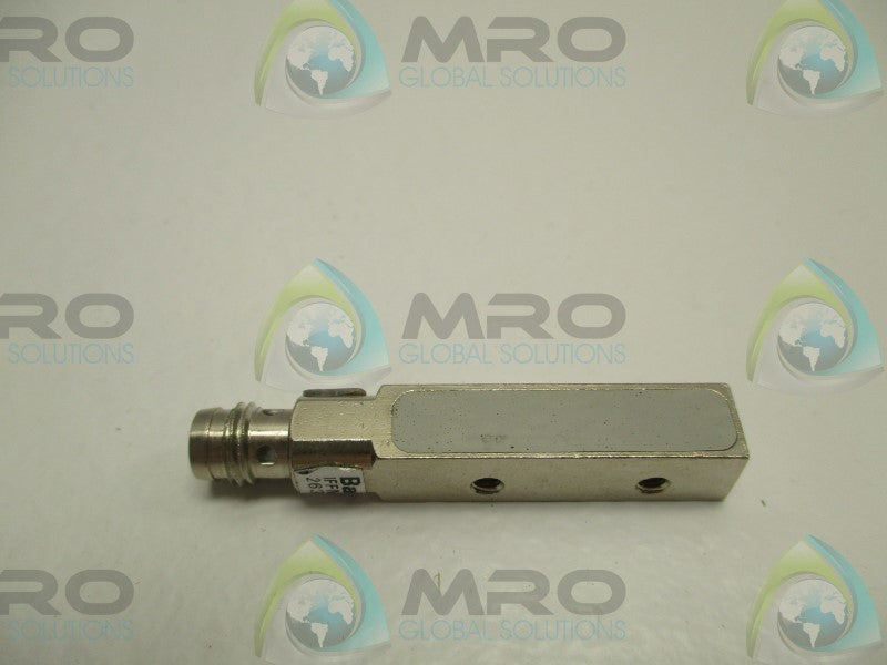 BAUMER ELECTRIC IFFM08P1703/02S35L INDUCTIVE PROXIMITY SWITCH  NSNP