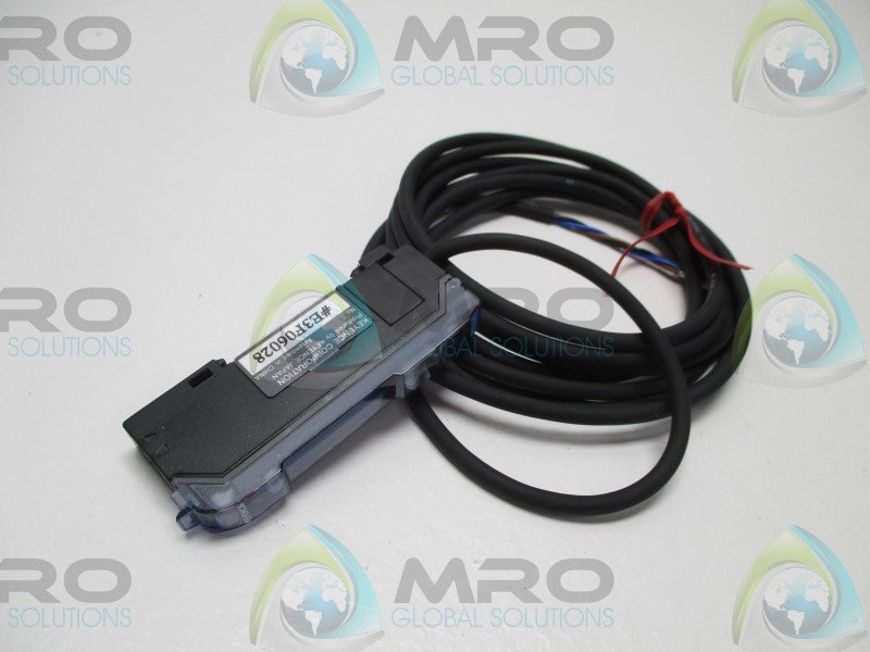 KEYENCE FS-V21 DUAL DIGITAL FIBER SENSOR  NSMP