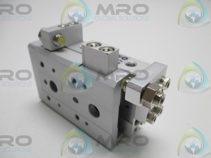 SMC MXS8-20A PNEUMATIC AIR CYLINDER SLIDE  NSNP