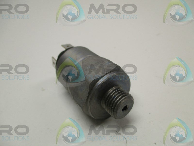 INDUSTRIAL MRO #805703 * NEW IN ORIGINAL PACKAGE *