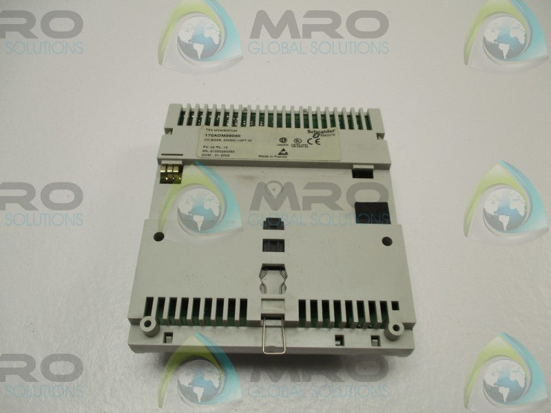 SCHNEIDER TSX MOMENTUM 170ADM39030 I/O BASE  UNMP