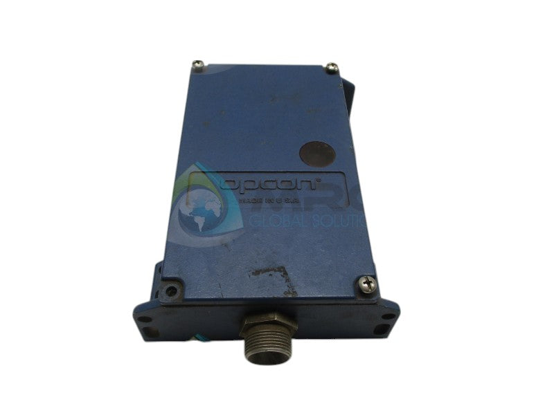 OPCON 8172A-6501 PHOTOELECTRIC ANALOG CONTROLLER  UNMP