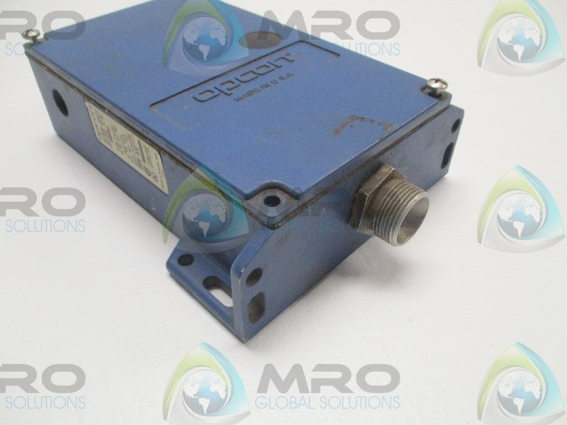 OPCON 8172A-6501 PHOTOELECTRIC ANALOG CONTROLLER  UNMP