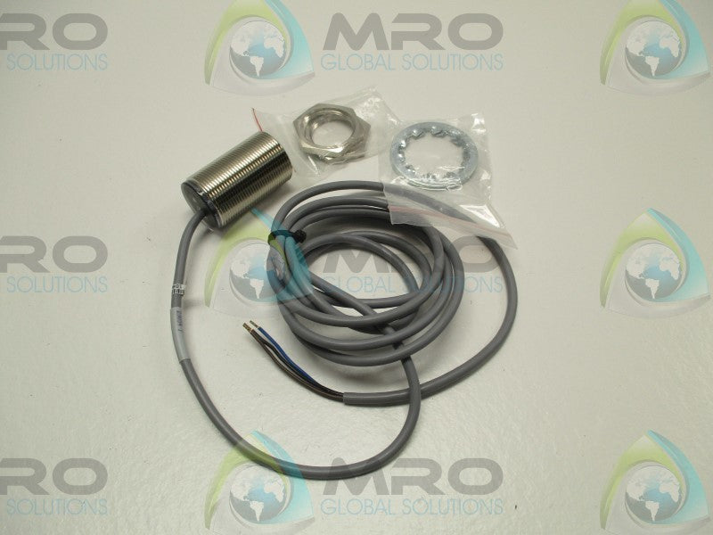 RED LION CONTROLS PSA8A000 PROXIMITY SENSOR  NSMP