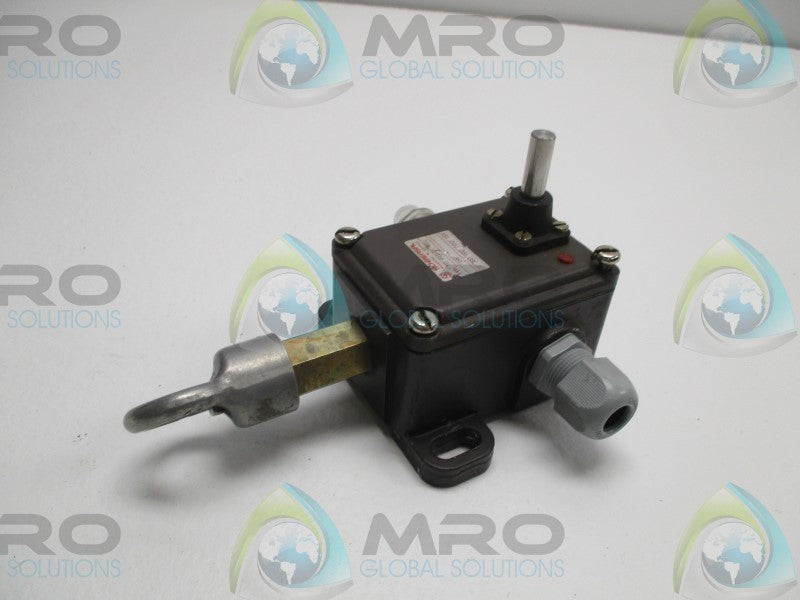 SCHMERSAL TQ441-401/01y SAFETY CABLE PULL  UNMP