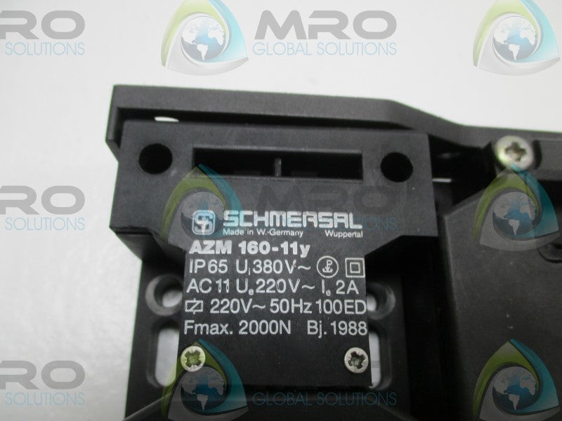 SCHMERSAL AZM160-11y INTERLOCK SAFETY SWITCH  UNMP