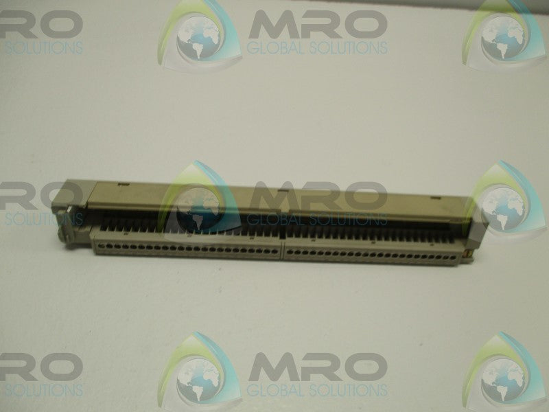 SIEMENS 1NEZ8110206 TERMINAL BLOCK  UNMP