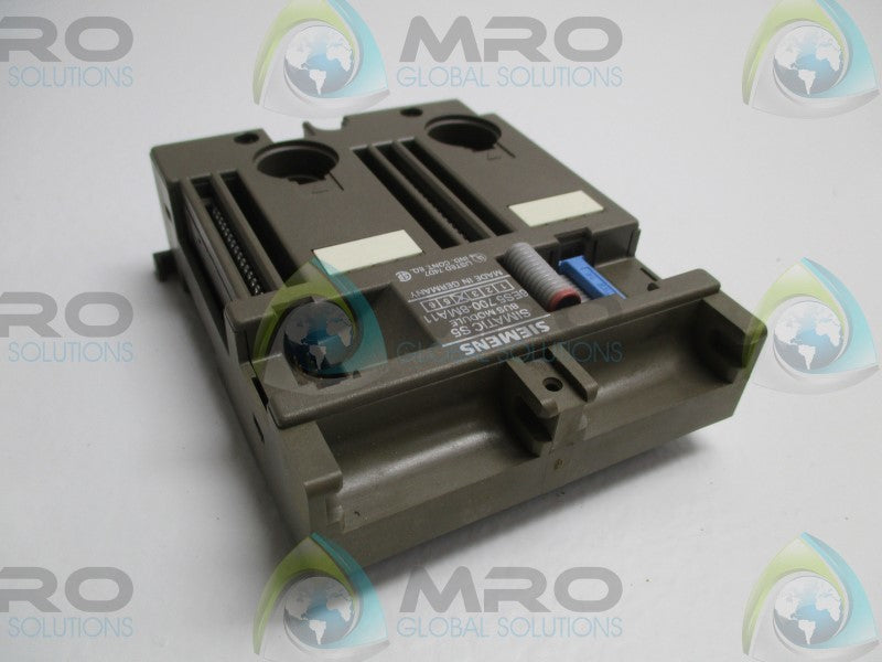 SIEMENS 6ES5700-8MA11 (REPAIRED)  UNMP