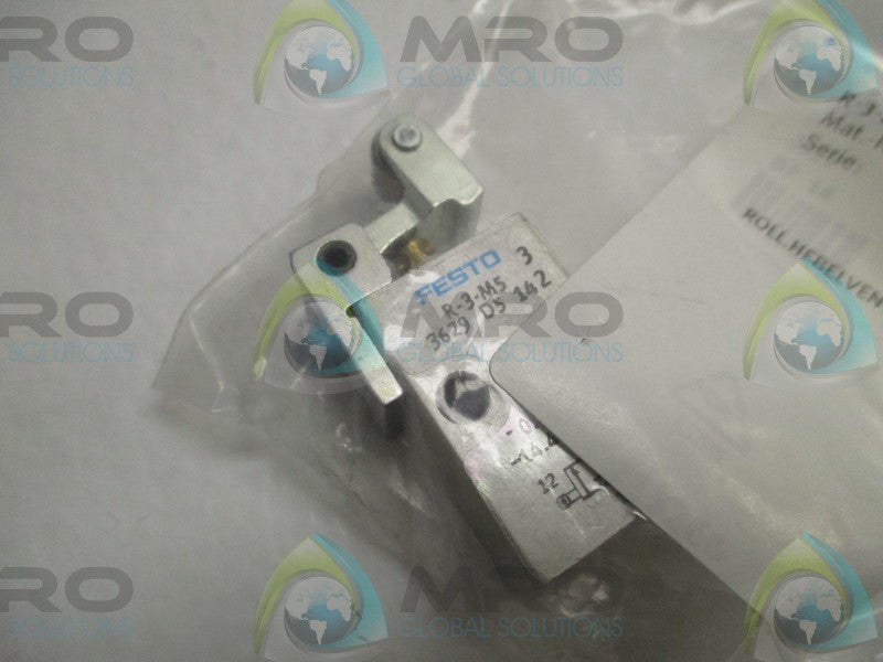 FESTO R-3-M5 ROLLER LEVEL VALVE * NEW IN FACTORY BAG *