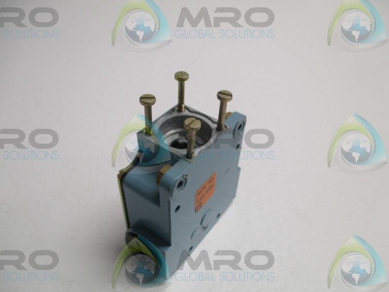 TELEMECANIQUE XCK-M1 LIMIT SWITCH (AS PICTURED)  NSNP